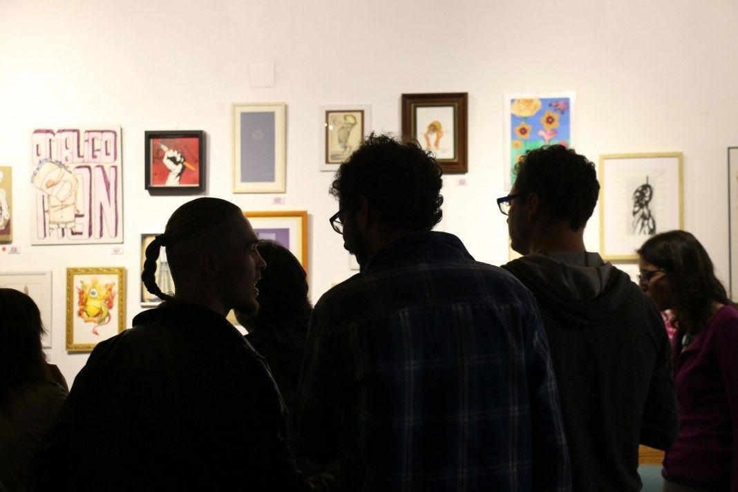 La exposición ‘Arte sin mordaza’ recauda fondos para últimoCero