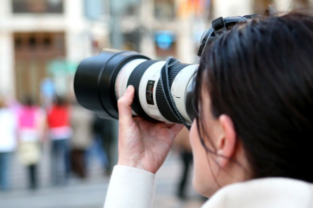 ¿Mujer y periodista? Colombia o El Salvador te esperan