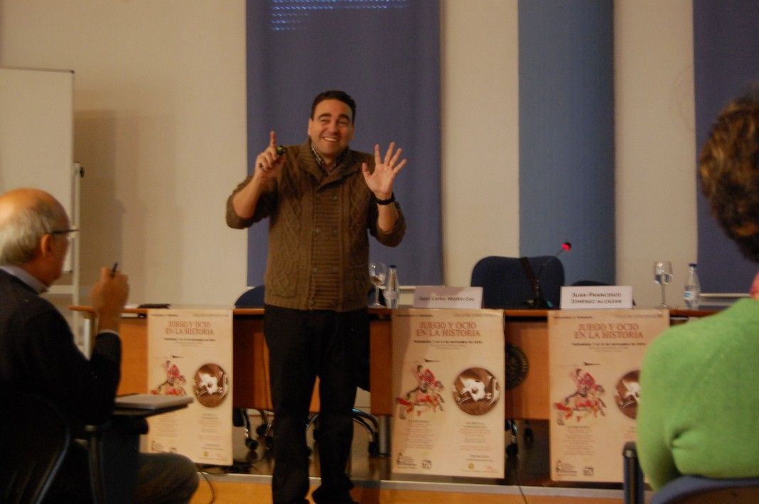 Juan Francisco Jiménez Alcázar: «El videojuego se convierte en una fuente de información»