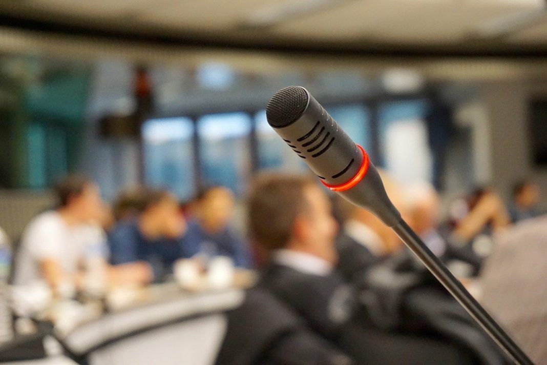 Jornada de debates sobre la actuación de los medios durante la pandemia