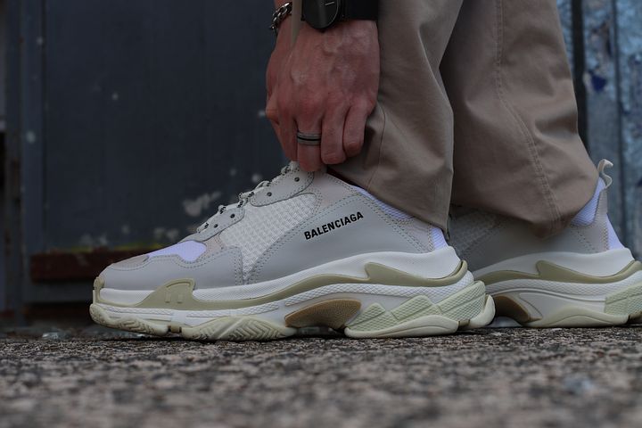 ¿Por qué Balenciaga es el protagonista actual para los apasionados de la moda?