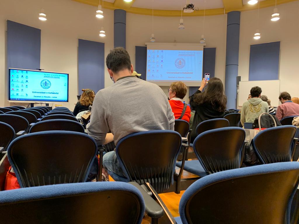 Todo sobre el encuentro de los egresados de periodismo en la Facultad de Filosofía y Letras