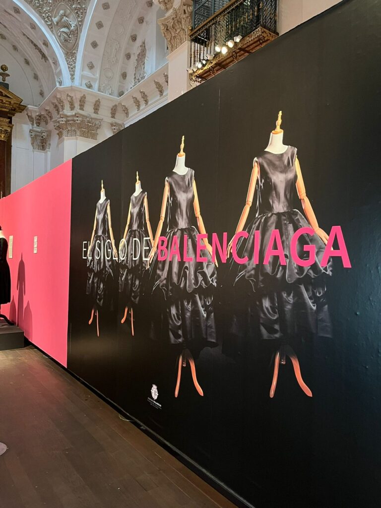 El siglo de Balenciaga llega a Valladolid