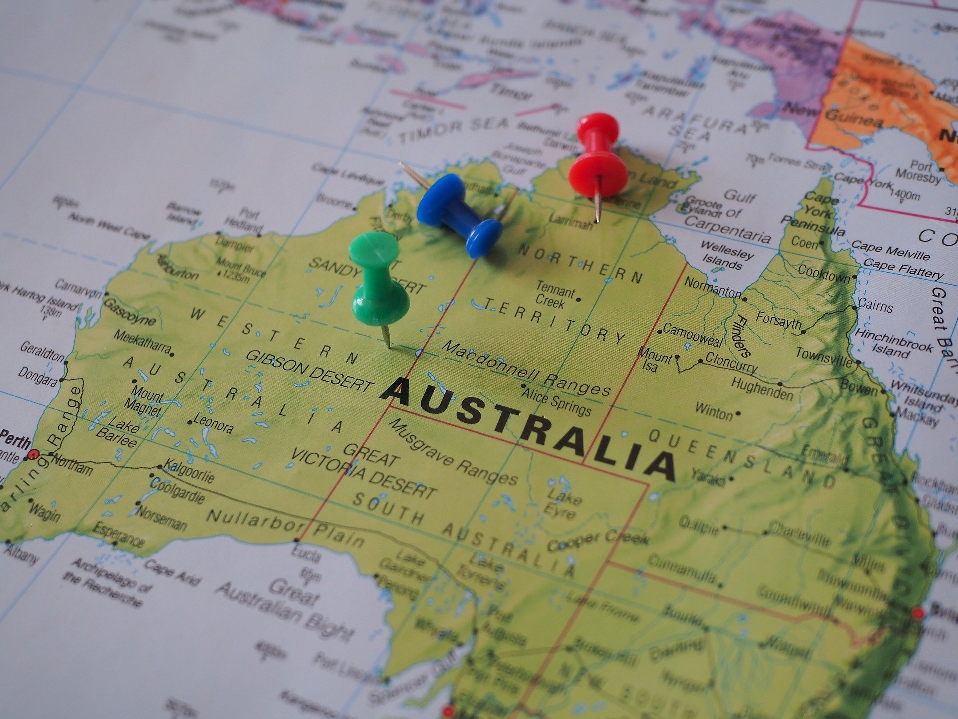 Australia establece la edad mínima de 16 años para acceder a las redes sociales