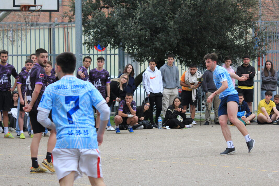 Cuando la pelota rueda, las crónicas vuelan: el Torneo de Periodismo ya está en marcha