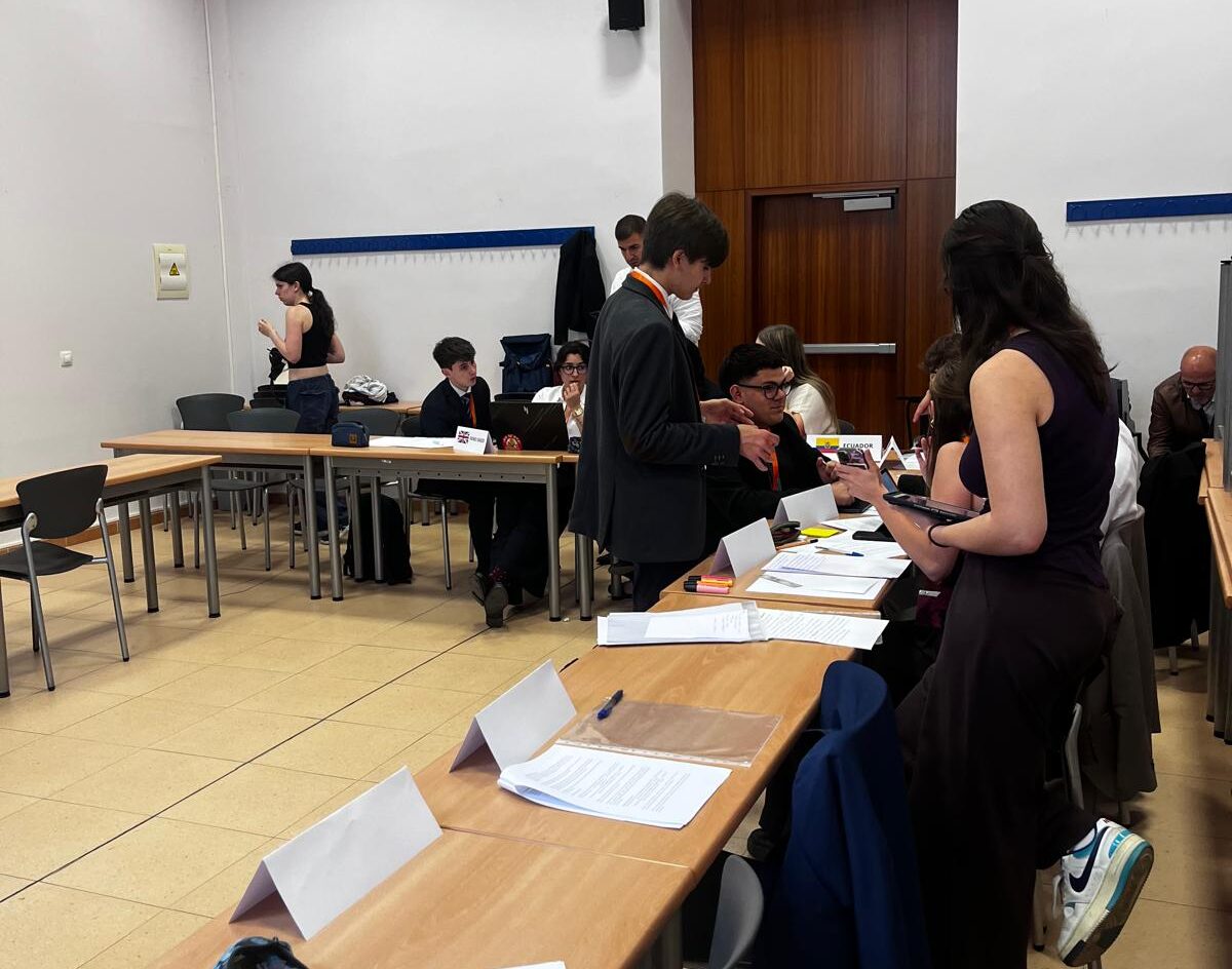 ECOSOC del MUNUVA reúne debate y negociación internacional