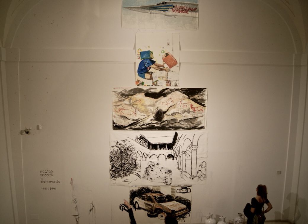 Lienzos de F.Renes en la PB del Patio Herresriano. Fotografía: Andrea Navarrete