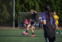 Naroa Lázaro: “las mujeres futbolistas seguimos recibiendo comentarios machistas”