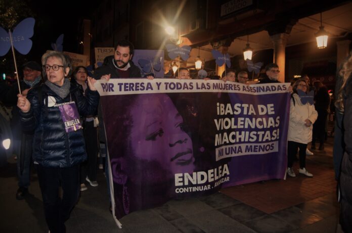 Imagen de la marcha del 8M de Valladolid en 2025. Foto de Lorena Arias