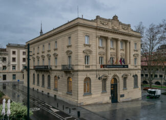 Profesores de la UVa impulsan un proyecto de innovación docente para formar a futuros periodistas en memoria democrática y cobertura responsable del terrorismo Imagen real del Centro Memorial de las Víctimas del Terrorismo de Vitoria (País Vasco, España)