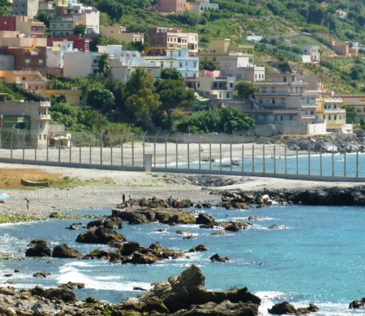 Las llegadas irregulares aumentan en Ceuta y Melilla