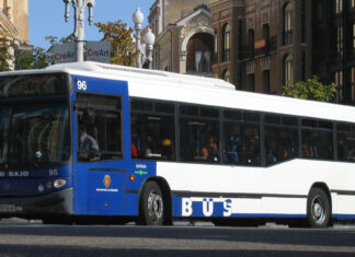 AUVASA bate su récord de viajeros pero sube tarifas en 2025