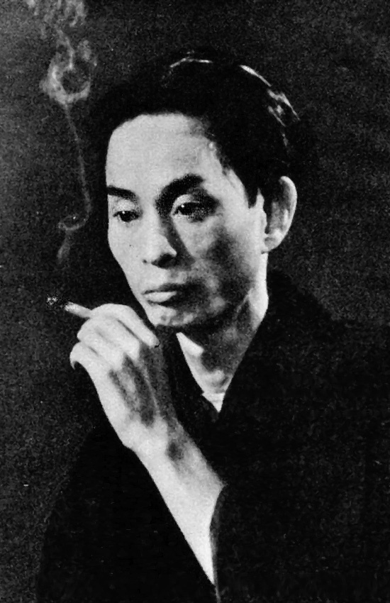 Yasunari_Kawabata_c1932_(cropped_550×850_px)